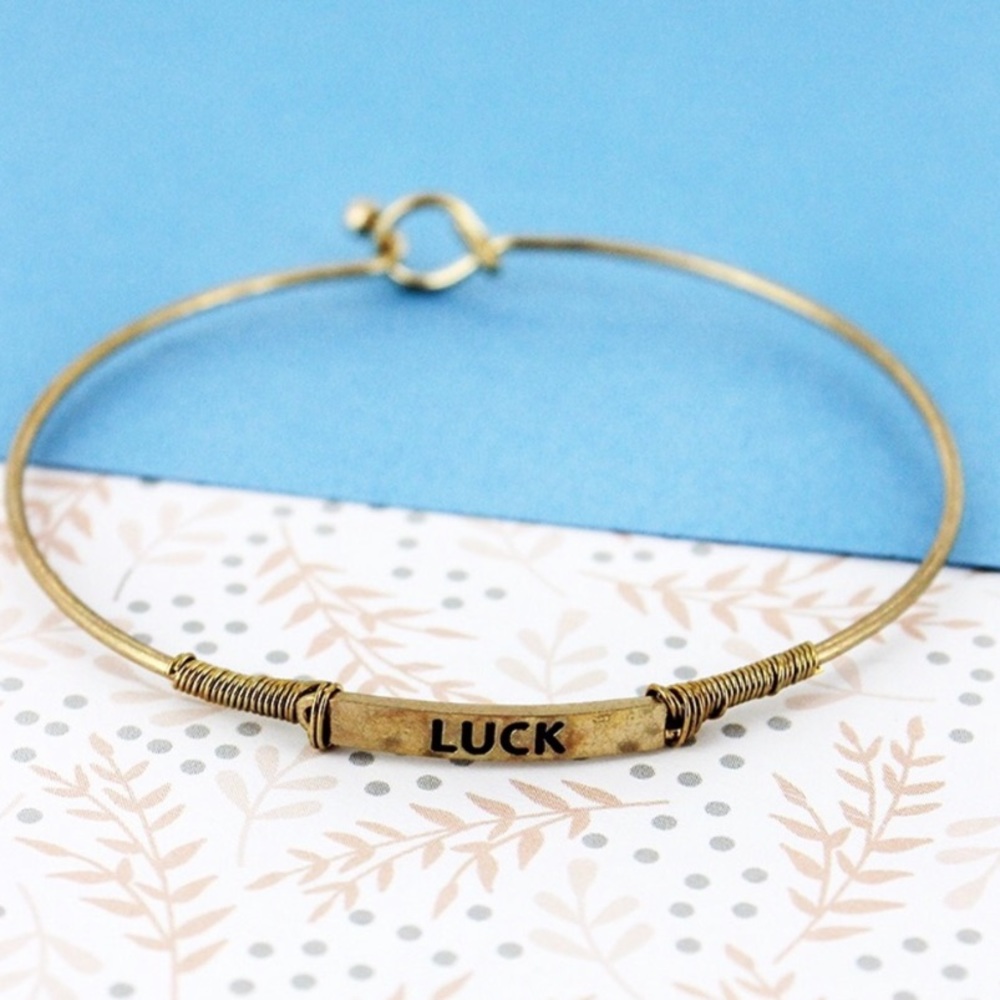 LUCK ENGRAVED WIRE BRACELET